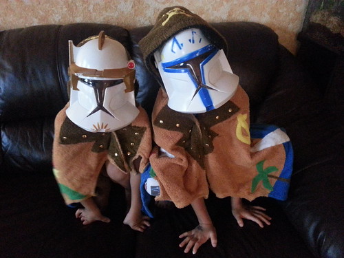 Amelie and Nadia being "dogs" Amelie and Nadia being "dogs"